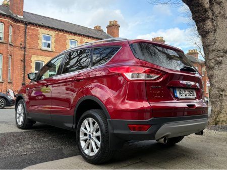 2016 Ford Kuga - thumbnail 8
