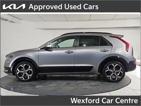 2023 Kia Niro 1.6 PHEV K3 €30,795 thumbnail