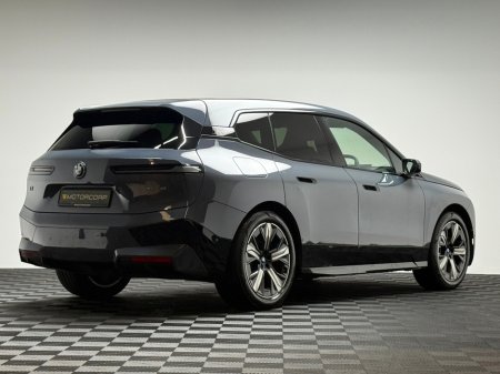 2022 BMW iX 40 M SPORT XDRIVE €45,990 thumbnail