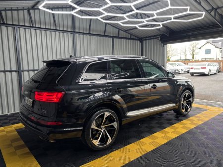 2016 Audi Q7 - thumbnail 4