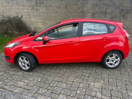 2017 Ford Fiesta - thumbnail 7