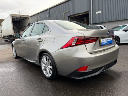 2016 Lexus IS 300 h - thumbnail 33