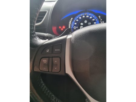 2014 Suzuki Swift - thumbnail 15