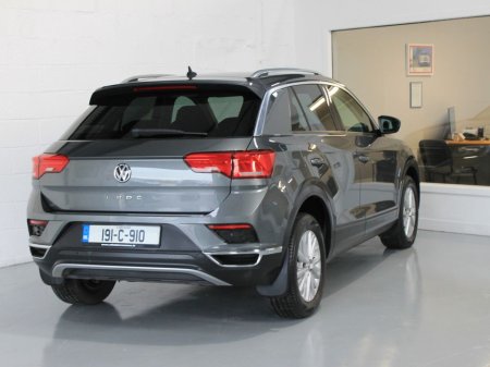 2019 Volkswagen T-Roc Design 1.6tdi M6f115hp 5DR €20,500 thumbnail