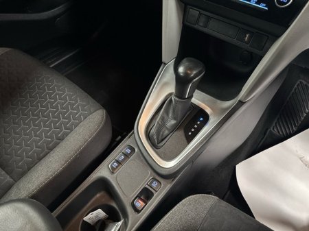 2022 Toyota Yaris Cross - thumbnail 14