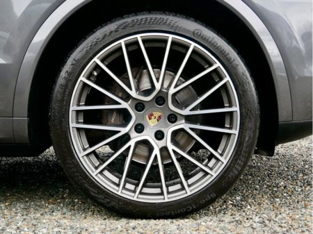 2021 Porsche Cayenne - thumbnail 11