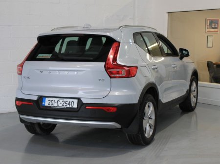 2020 Volvo XC40 - thumbnail 6