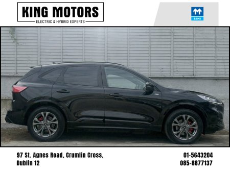 2024 Ford Kuga ST-LINE EDITION PHEV / APPLE CAR PLAY / ANDROID AUTO / LEATHER / ALLOYS / SENSATEC TRIM ***FINANCE PACKAGES AVAILABLE*** €34,985