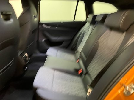 2025 Skoda Octavia Sportline Combi DSG 2.0TDI 150BHP - Reversing Camera - Climate Control - Heated Seats - Cruise Control - Keyless Start - Apple CarPlay/Android Auto €45,950 thumbnail