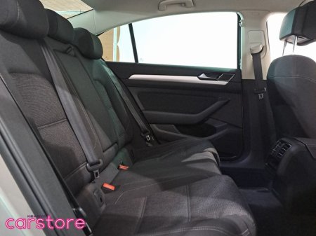 2016 Volkswagen Passat 2.0 TDI 150HP Comfortline €16,880 thumbnail