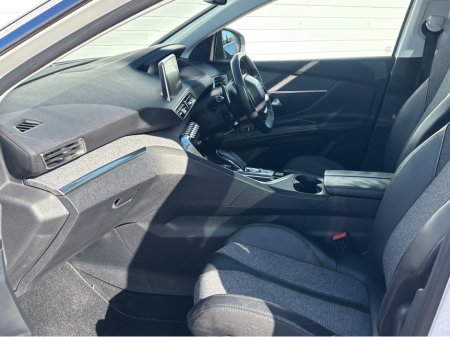 2017 Peugeot 3008 - thumbnail 16