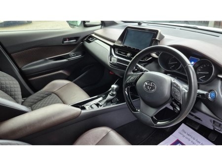 2019 Toyota C-HR Luna Sport Hybrid €19,950 thumbnail