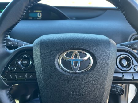 2020 Toyota Prius - thumbnail 12