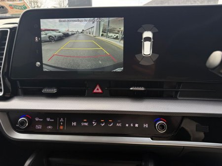 2023 Kia Sportage Manual 5DR €32,500 thumbnail