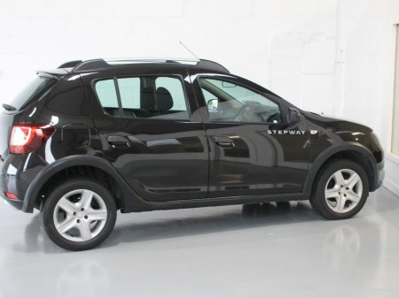 2017 Dacia Sandero Stepway Alternative 1.5 DCI 90 €8,750 thumbnail