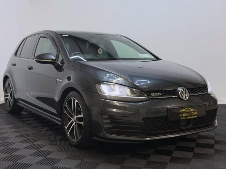 2015 Volkswagen Golf - thumbnail 2