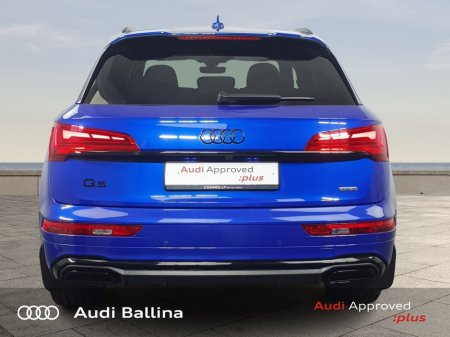 2024 Audi Q5 S-Line Blk ED Quattro Auto TDI 204Bhp €64,900 thumbnail