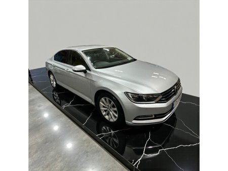 2017 Volkswagen Passat - thumbnail 19