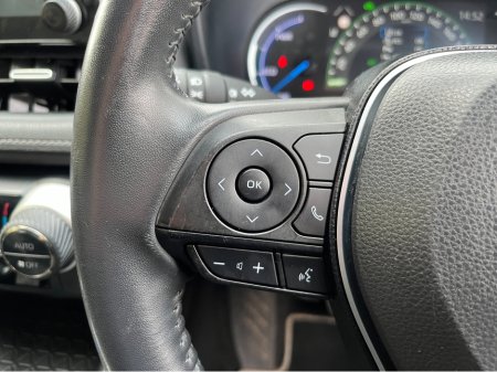 2021 Toyota Rav4 SOL AUTOMATIC HYBRID 2.5 PETROL //FULL LEATHER HEATED SEATS//REVERSE CAMERA//SAT NAV//KEYLESS ENTRY//IRISH CAR// €32,950 thumbnail