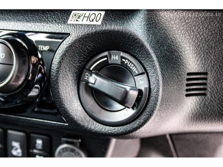 2026 Toyota Hilux - thumbnail 30