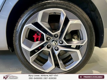 2023 Skoda Octavia - thumbnail 9