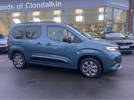 2024 Opel Combo Life Only 2700 Kms ULTIMATE Spec As Brand New 5 Seat Full Electric www.bolands.ie Est.1955 €24,950 thumbnail