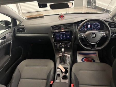 2019 Volkswagen Golf  €17,995 thumbnail