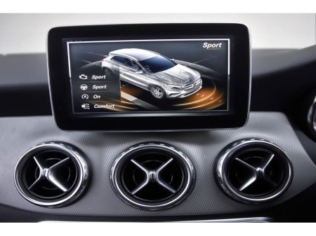 2016 Mercedes-Benz GLA Class GLA 180 *HALF LEATHER*REVERSE CAM*PARK SENSORS* €18,890 thumbnail