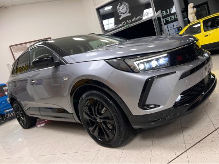 2023 Opel Grandland AUTOMATIC HYBRID Tiny Kms As New Top Of The Sportsline Spec Twin Tone €28,950 thumbnail