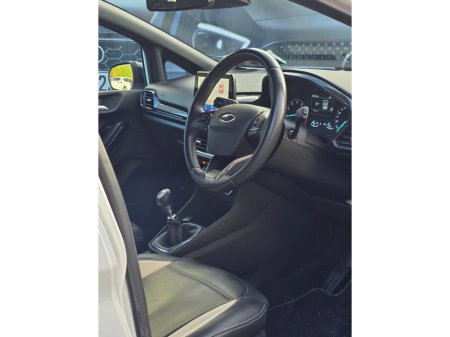 2021 Ford Fiesta ACTIVE 5DR 1.0T 95PS 4DR LOW KM! IMMACULATE CONDITION! €17,950 thumbnail