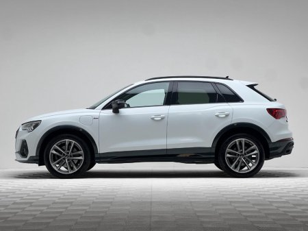 2023 Audi Q3 S LINE 45 TFSI E BLACK EDITION €39,990 thumbnail