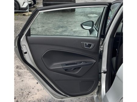 2016 Ford Fiesta 1.0L Petrol  Automatic Low Mileage (8720) €9,995 thumbnail