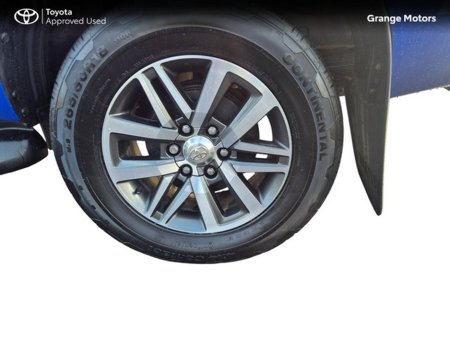 2018 Toyota Hilux - thumbnail 16