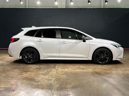 2023 Toyota Corolla - thumbnail 2