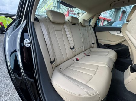 2016 Audi A4 - thumbnail 18