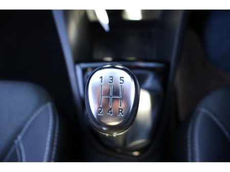 2017 Renault Clio - thumbnail 21