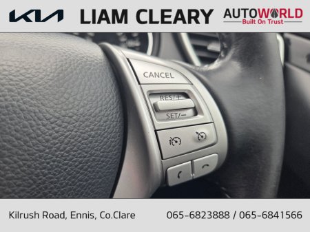 2015 Nissan Qashqai - thumbnail 17