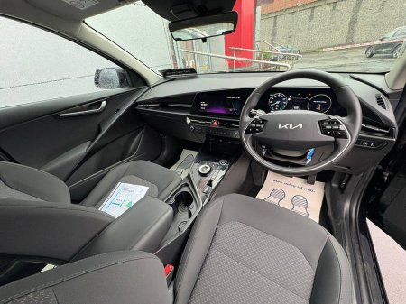 2025 Kia Niro e-Niro 2 EV, 64kWh Auto (Range 458km) Rear Camera, CarPlay, Cruise, Parking Sensors - First Registered June 2025 - Trade in Price €33, 999 €32,999