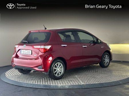 2019 Toyota Yaris - photo 2