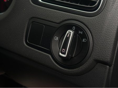 2015 Volkswagen Polo - thumbnail 12