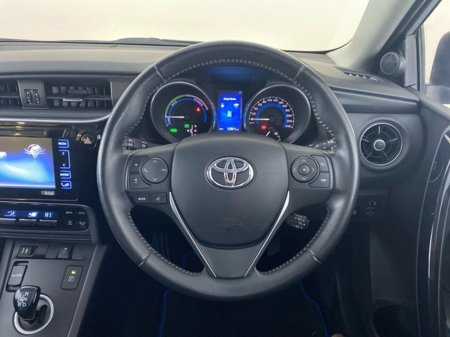 2016 Toyota Auris - thumbnail 9