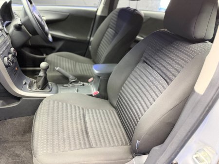 2009 Toyota Corolla 1.4 VVT-i 4Dr Terra €3,200 thumbnail