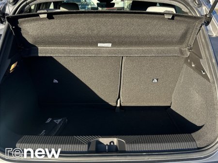 2026 Renault 5 Roland Garros 52kWh 150hp thumbnail