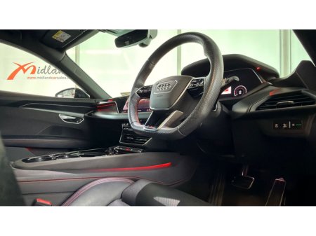 2022 Audi e-tron E-TRON GT RS  **640 BHP**4DR AUTO 70