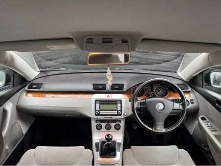 2006 Volkswagen Passat COMFORT 1.6 FSI ESTATE €2,995 thumbnail
