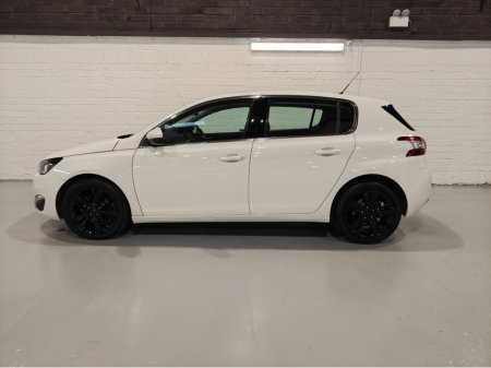 2016 Peugeot 308 ALLURE 1.2 110 4DR €8,750 thumbnail