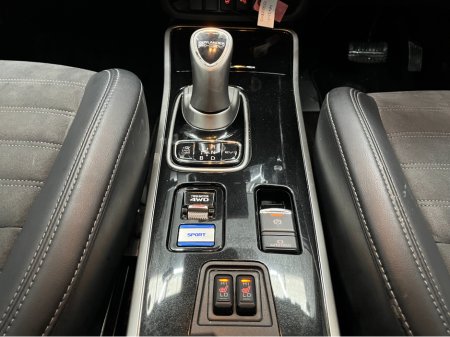 2020 Mitsubishi Outlander €23950! 2020 MITSUBISHI OUTLANDER PHEV G 2.4 AUTOMATIC / CRUISE CONTROL / 360° PARKING CAMERA / ELECTRIC HEATED SEATS / PADDLE SHIFTERS / HEATED STEERING WHEEL €23,950 thumbnail