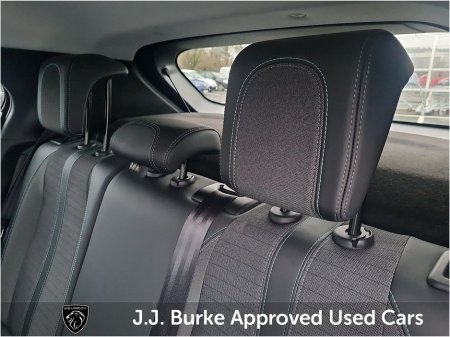 2022 Peugeot 2008 - thumbnail 16