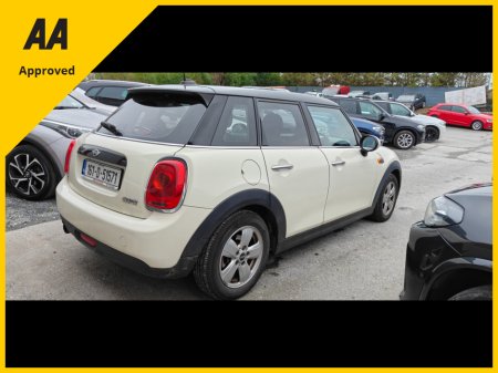 2016 MINI Hatch 2016 1.5 Petrol 5DR COOPER €10,950 thumbnail
