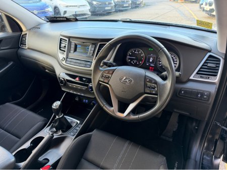 2016 Hyundai Tucson FULL SERVICE HISTORY..PARKING SENSORS €13,950 thumbnail